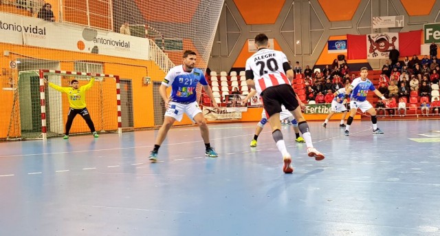 El Benidorm retoma la competición recibiendo al Valladolid