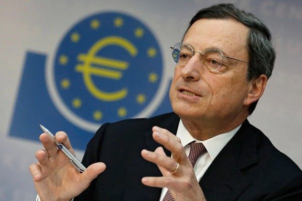 Draghi 'sostiene' la prima de riesgo: el BCE ha comprado casi 63.000 millones en deuda española