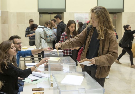 Aplazado el debate de programas de los candidatos al rectorado de la Universitat de València