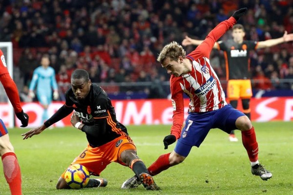 Kondogbia vuelve a ofrecer un gran despliegue en un escenario de altura