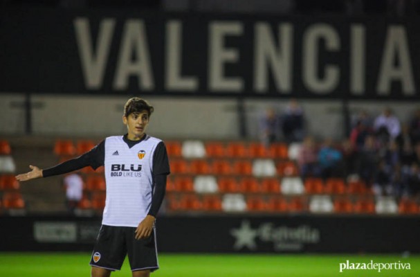 El VCF Mestalla vuelve a sonreír tras una valiosa y contundente victoria ante el Atlético Saguntino 