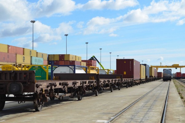 Noatum pone en marcha la conexión ferroviaria entre el Puerto de Valencia y su terminal de Zaragoza